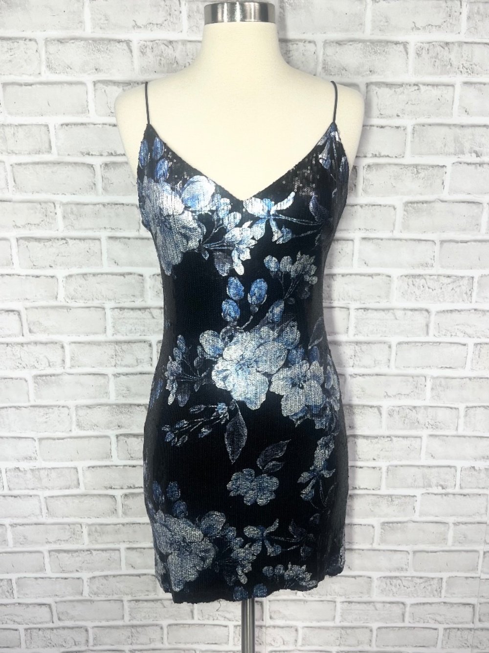 |•B. DARLIN•| Black Blue Floral Sequin Bodycon Party Dress Size 13/14